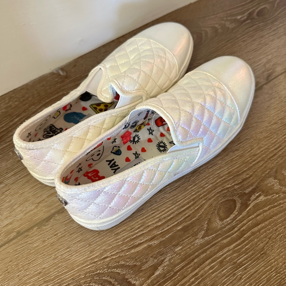 Steve Madden slip ons
